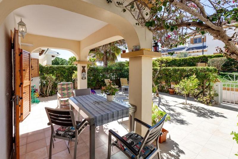 לה מאטה Bungalow Con Terraza La Mata מראה חיצוני תמונה